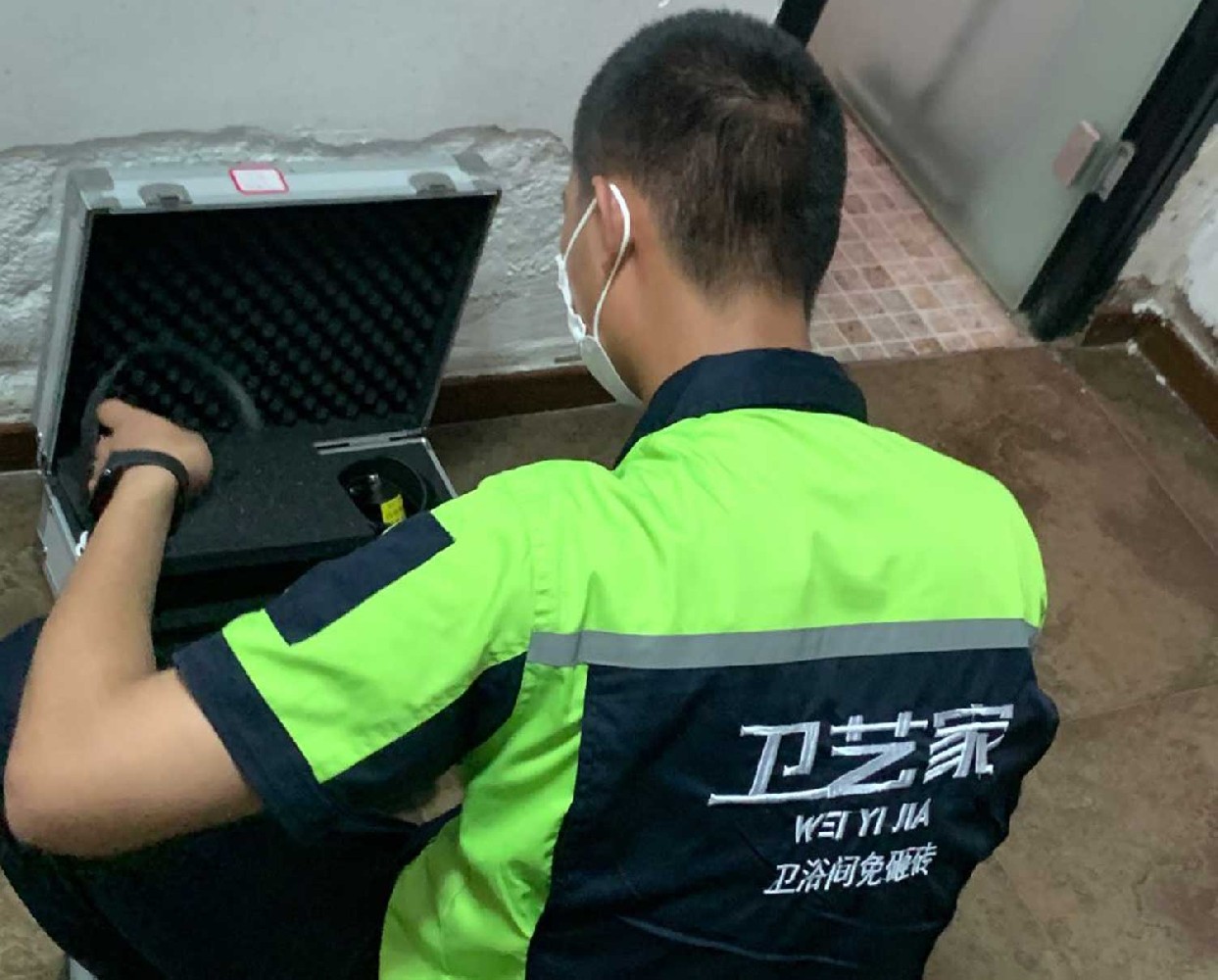 珠海附近防水补漏师傅电话号码，24小时上门维修服务